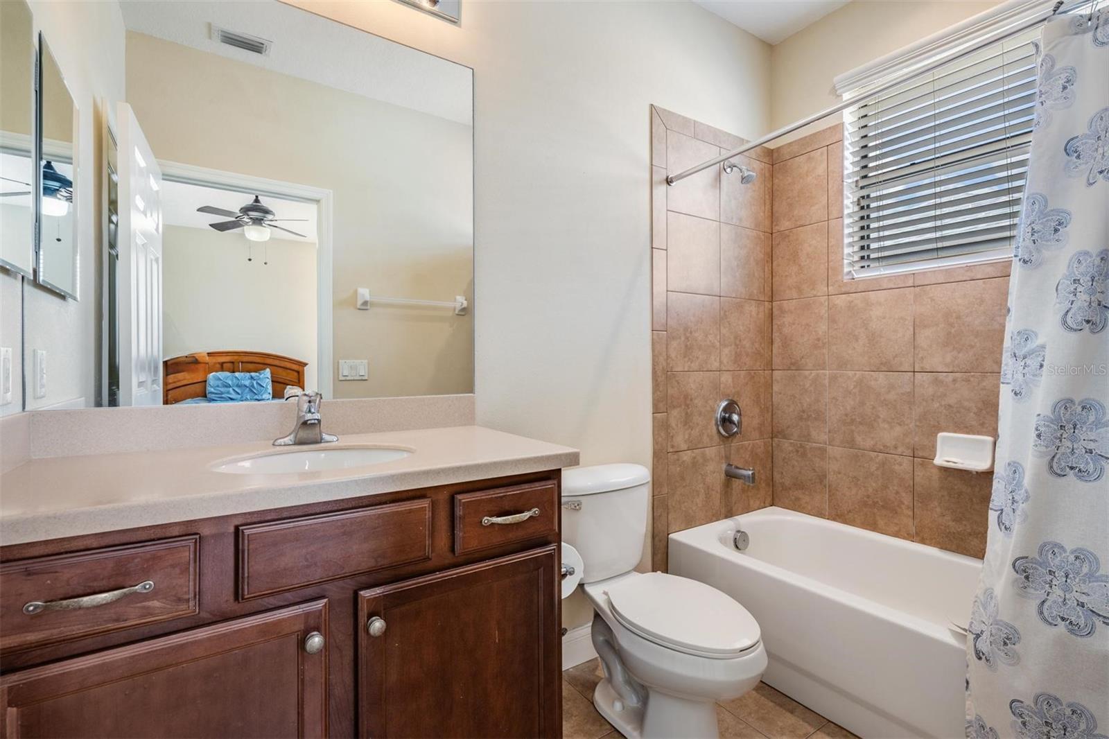 NINE EAGLES UNIT ONE SEC I - Residential