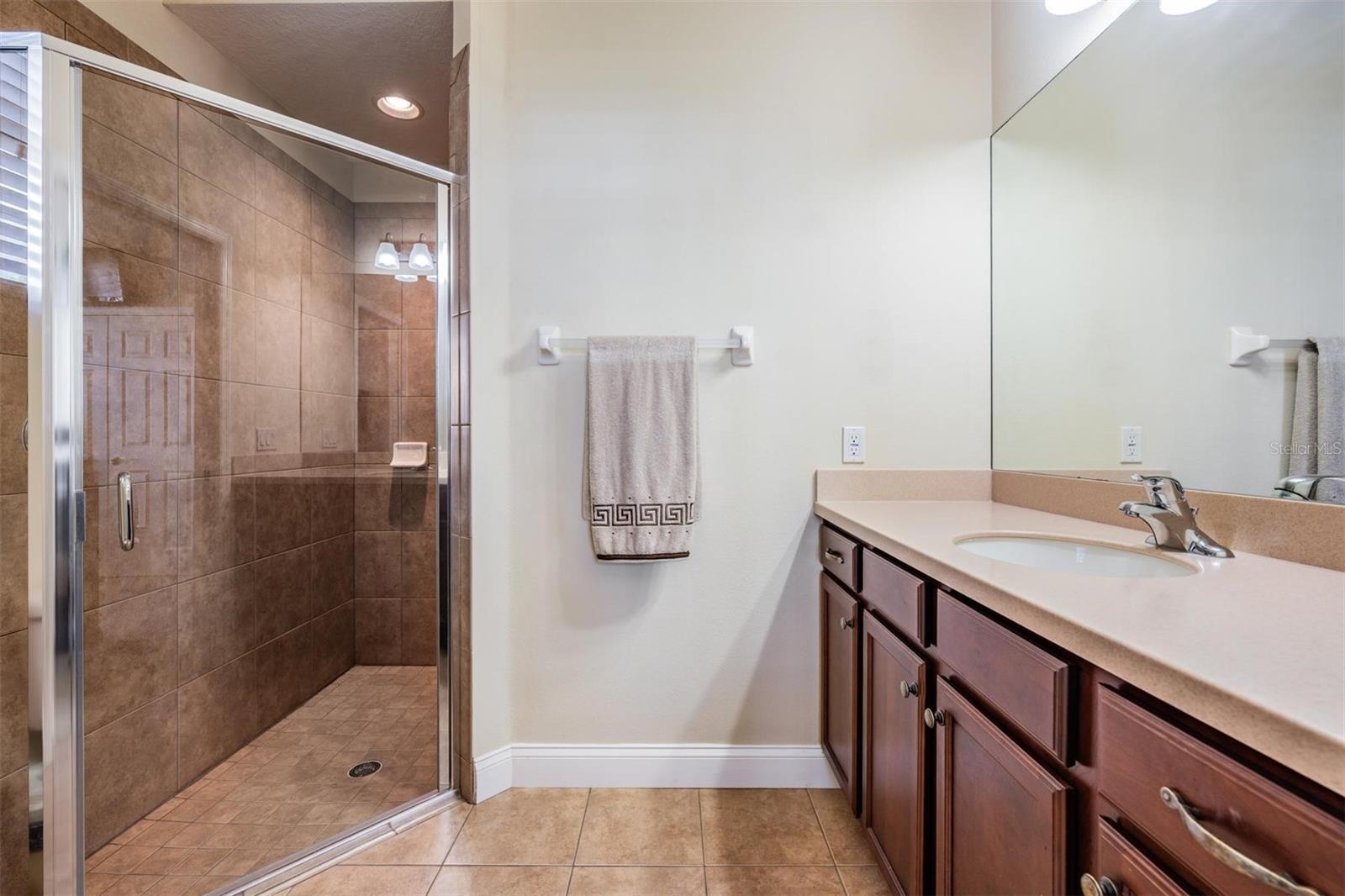 NINE EAGLES UNIT ONE SEC I - Residential