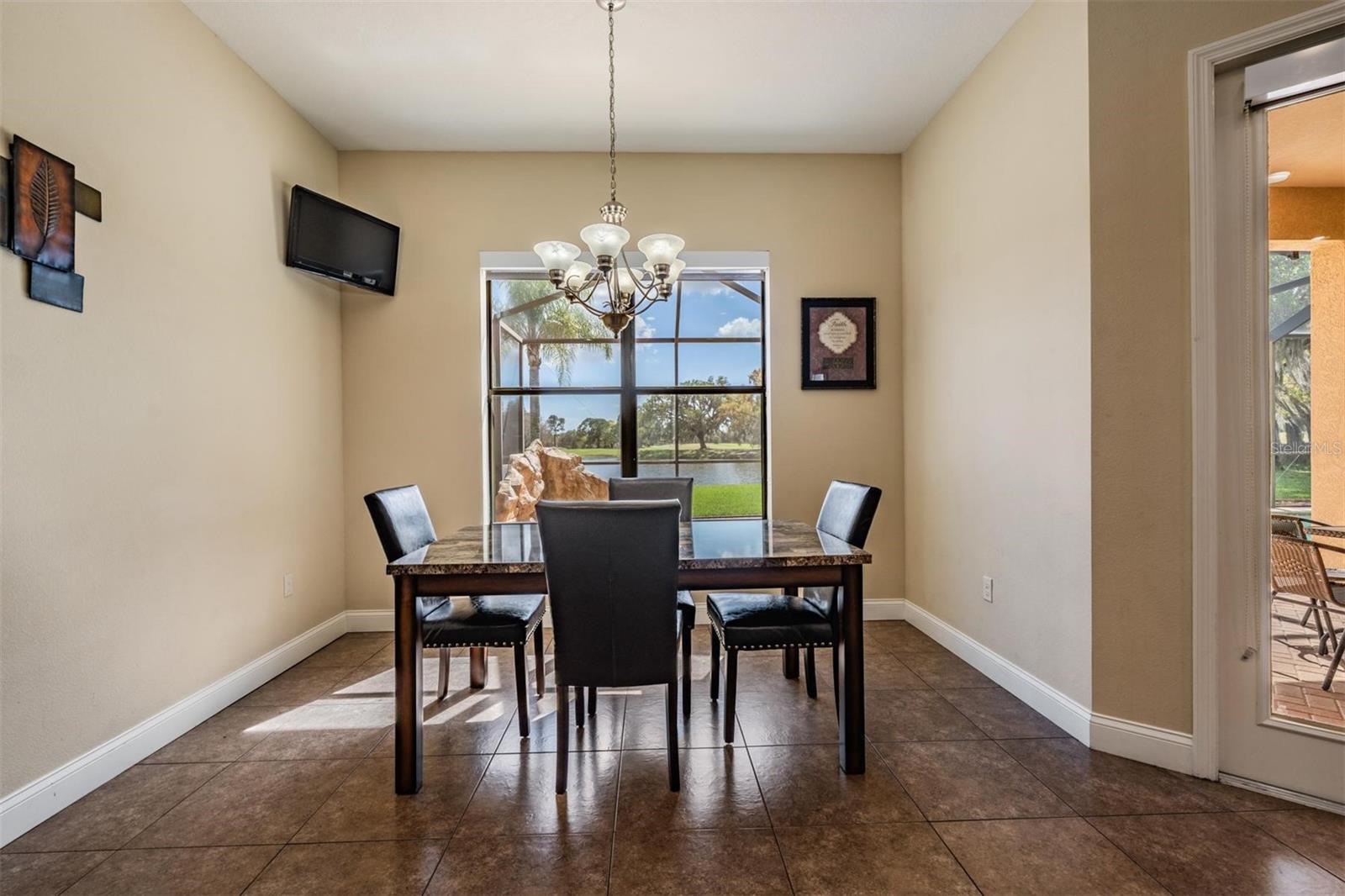 NINE EAGLES UNIT ONE SEC I - Residential