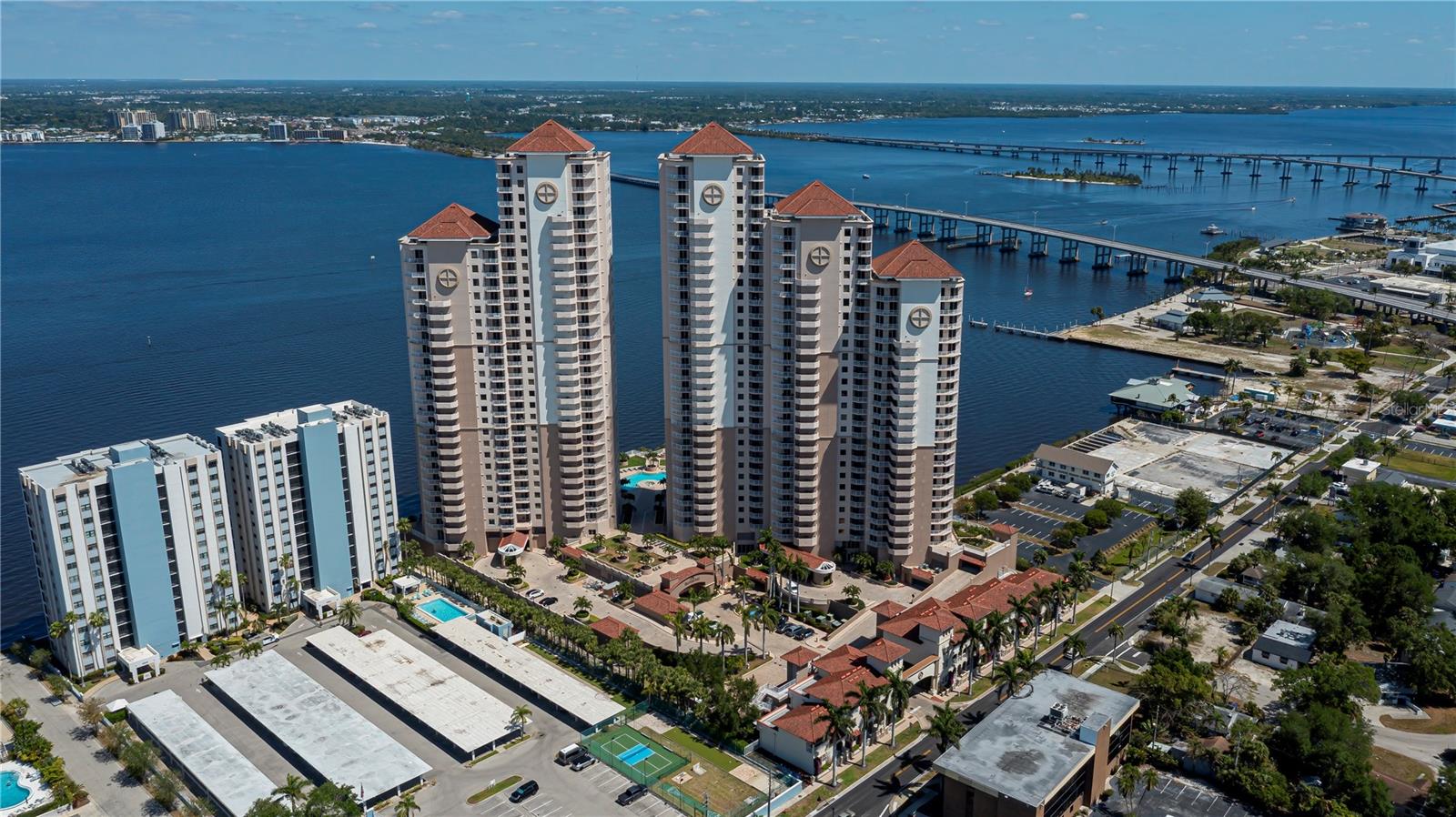 HIGH POINT PLACE PH 01 - Residential