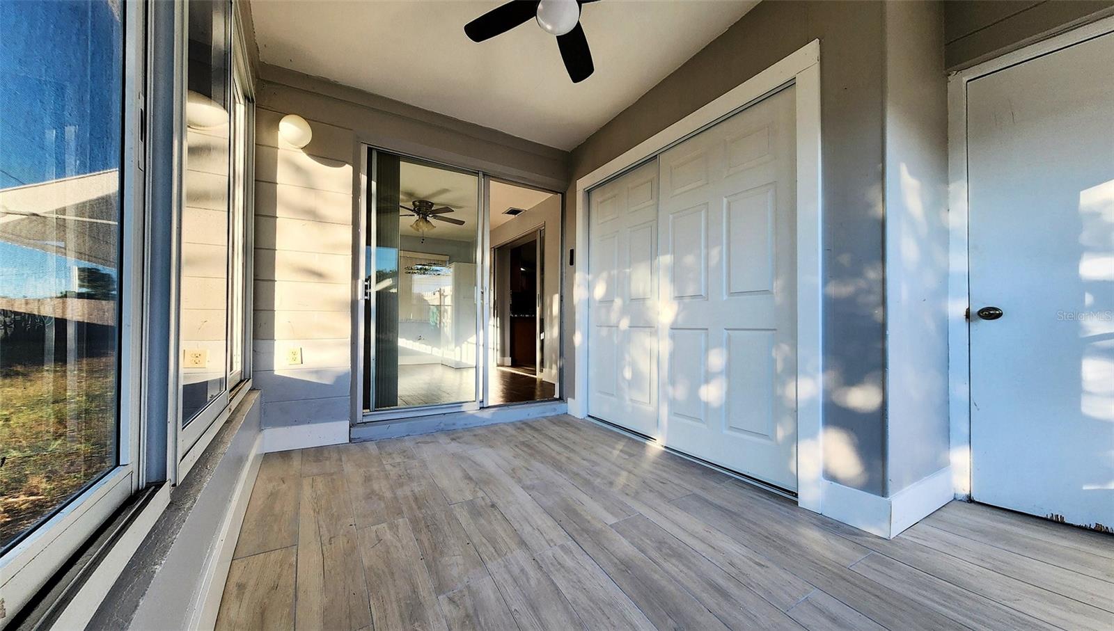 COLONIAL MANOR - Residential Lease