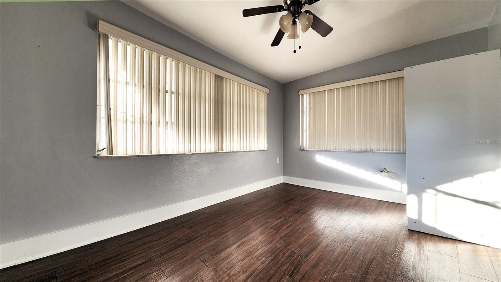 COLONIAL MANOR - Residential Lease