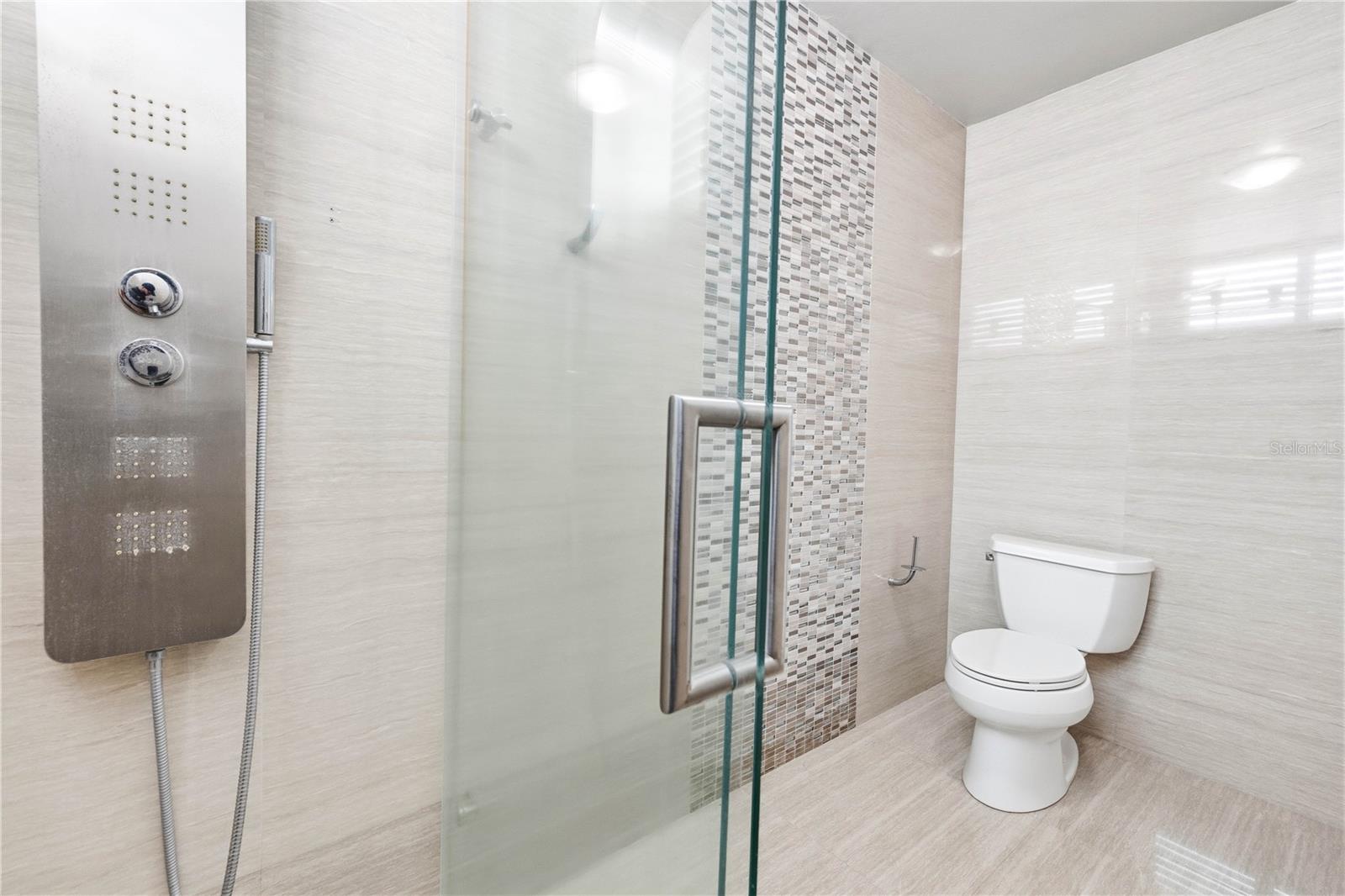 PASEO REAL - Residential