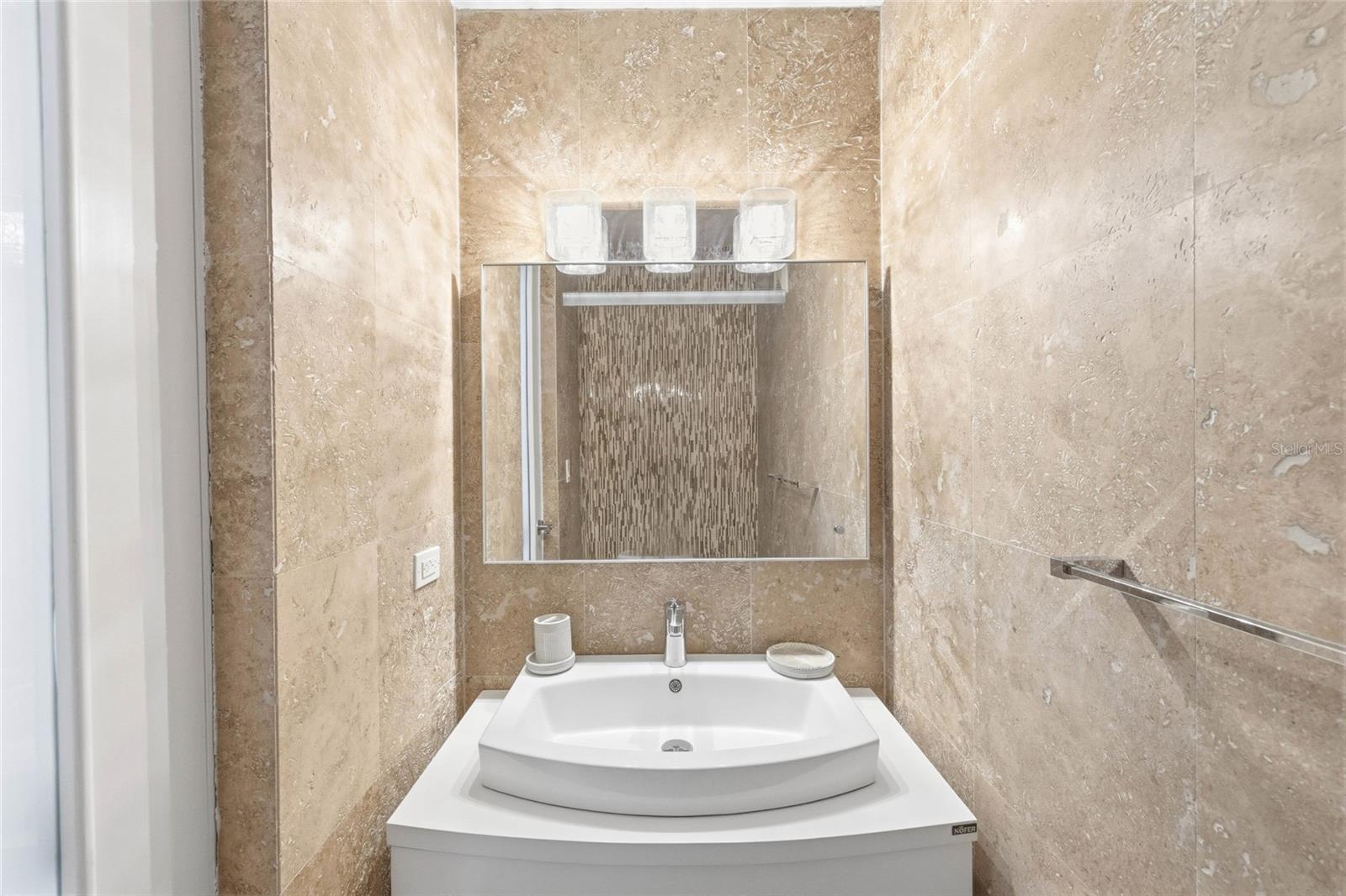 PASEO REAL - Residential