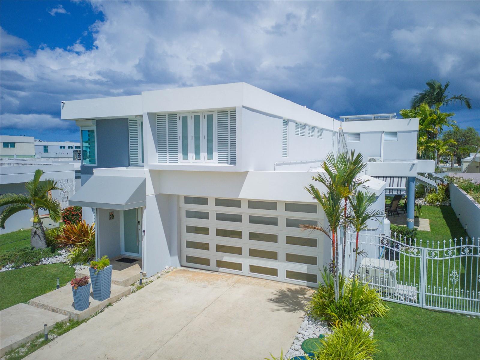 PASEO REAL - Residential