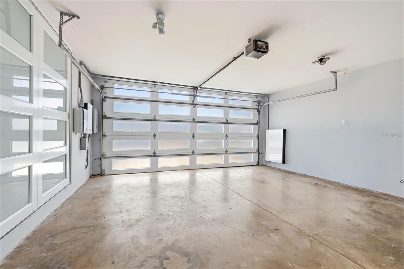 PASEO REAL - Residential