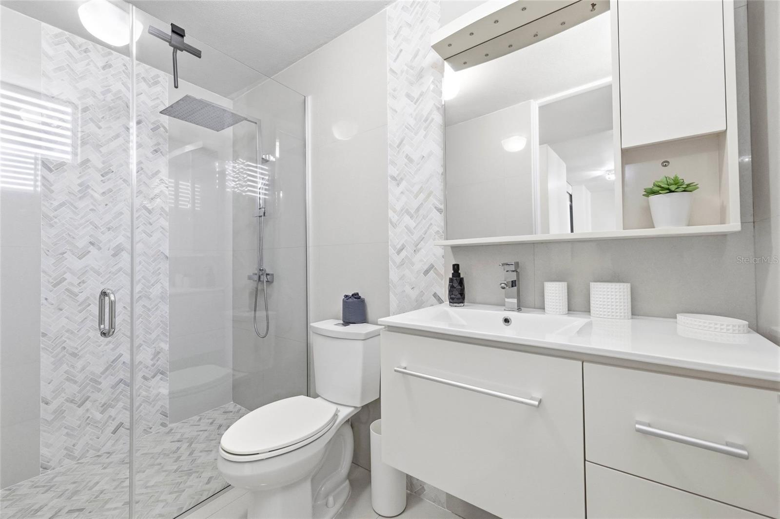 PASEO REAL - Residential