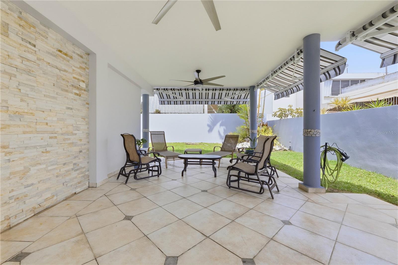 PASEO REAL - Residential