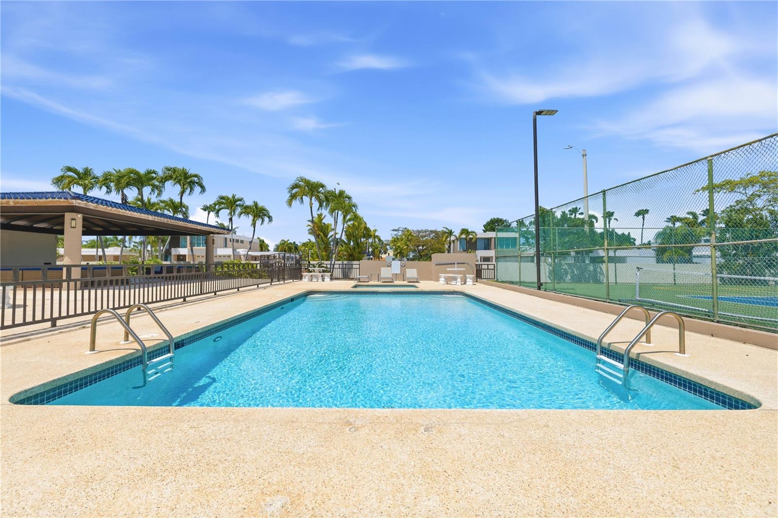 PASEO REAL - Residential