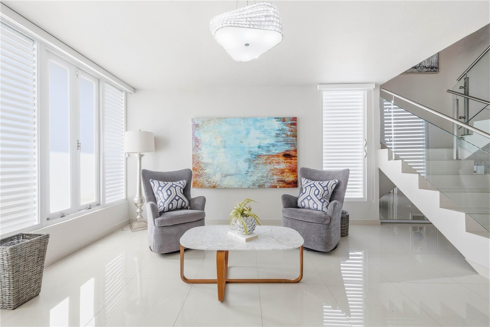 PASEO REAL - Residential