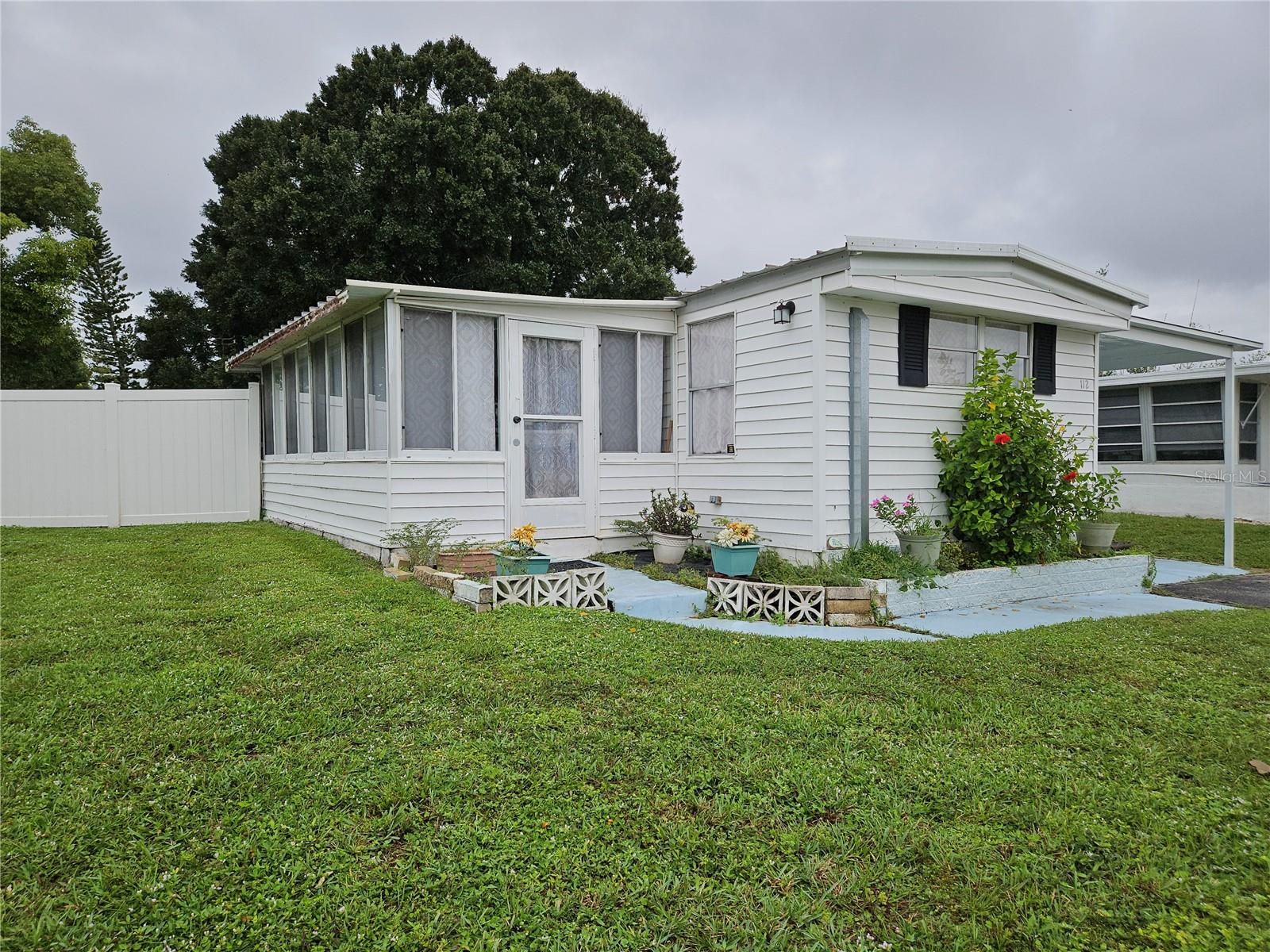 BAREFOOT PARK - Residential