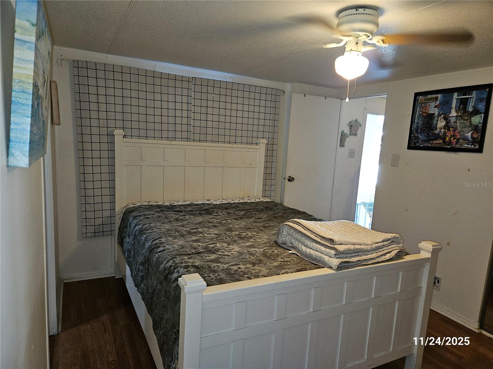 BAREFOOT PARK - Residential