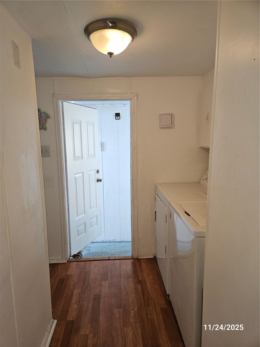 BAREFOOT PARK - Residential