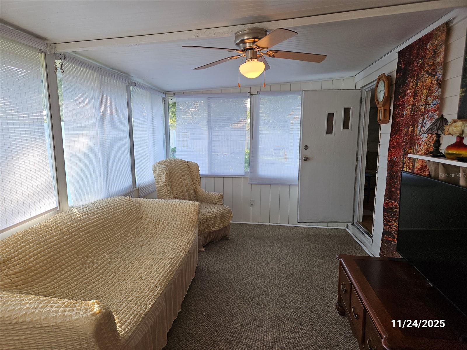 BAREFOOT PARK - Residential