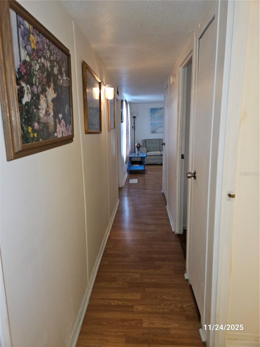 BAREFOOT PARK - Residential