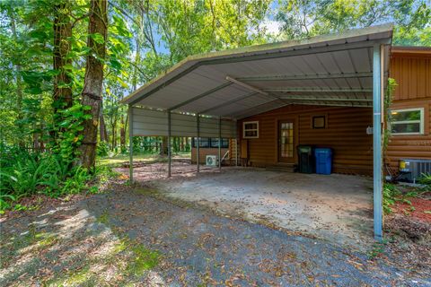 A home in SEFFNER