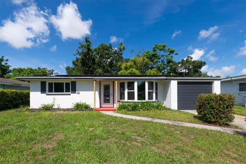 Photo of 1516 Country Lane W, Clearwater, FL 33759 (MLS # TB8538223)