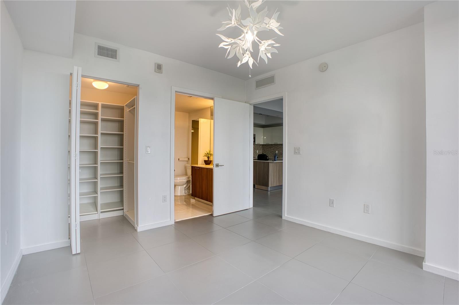 5300 PHASEO - Residential Lease