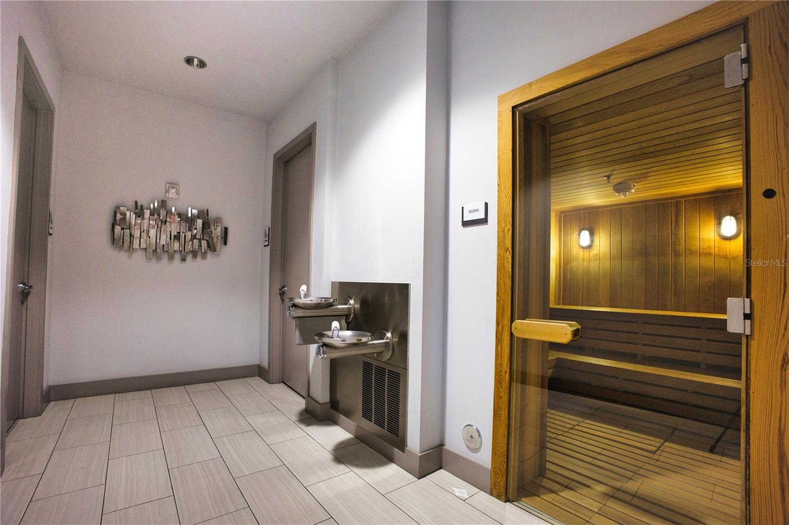 5300 PHASEO - Residential Lease