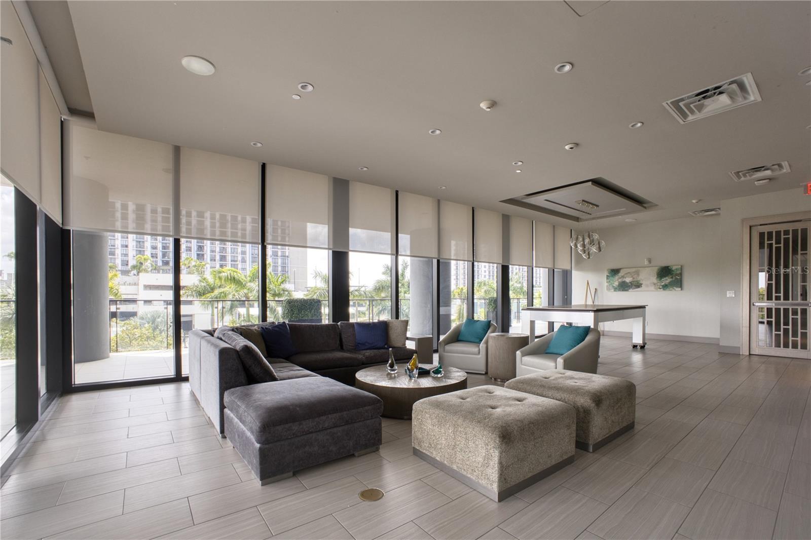 5300 PHASEO - Residential Lease