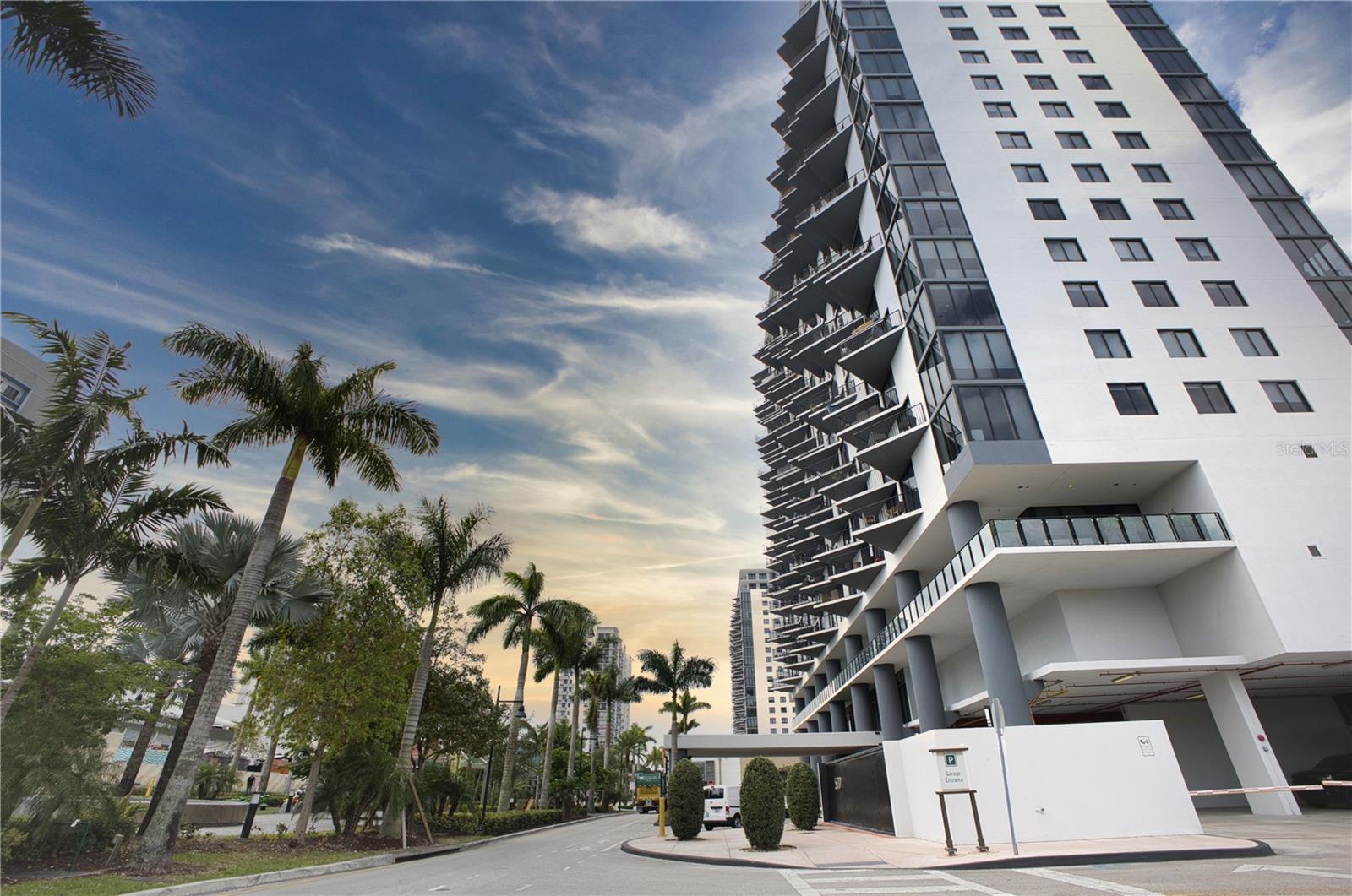 5300 PHASEO - Residential Lease