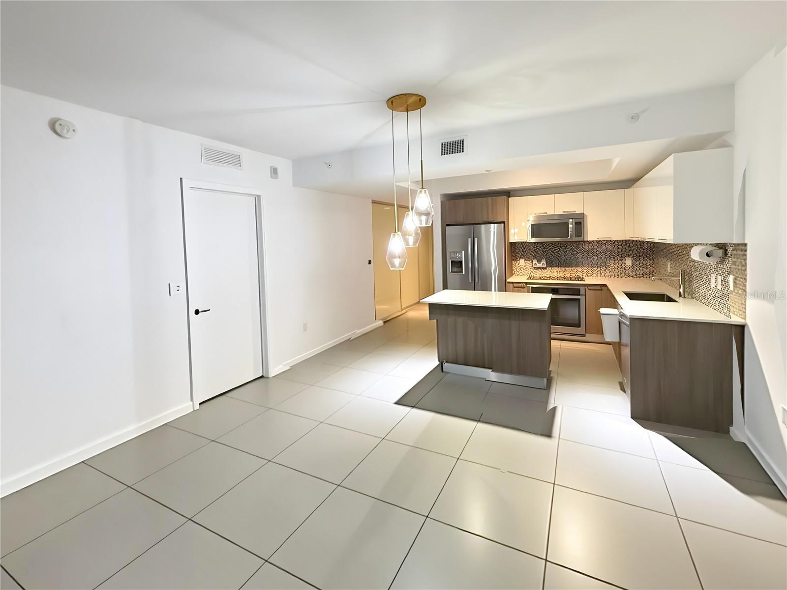 5300 PHASEO - Residential Lease