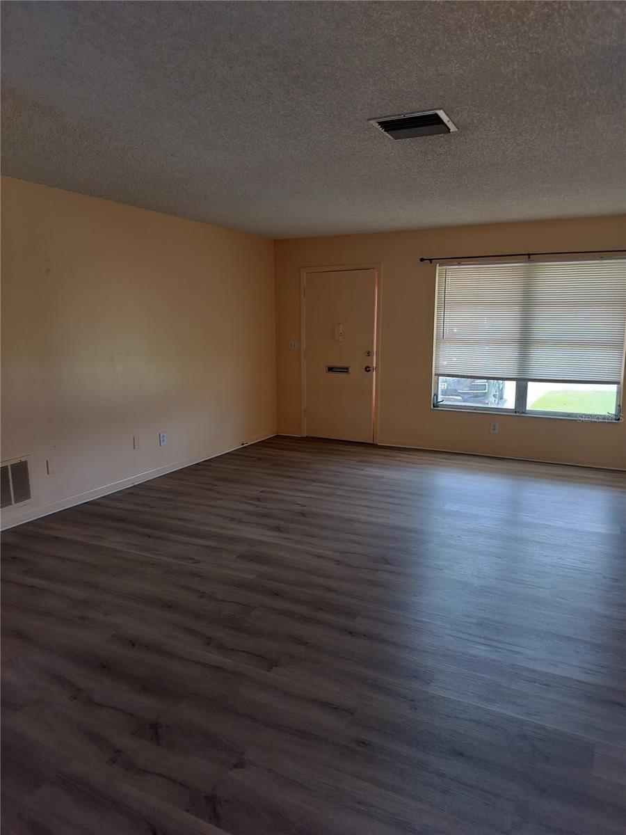 MAINLANDS OF TAMARAC BY THE GULF UNIT 1-A CONDO - Residential Lease