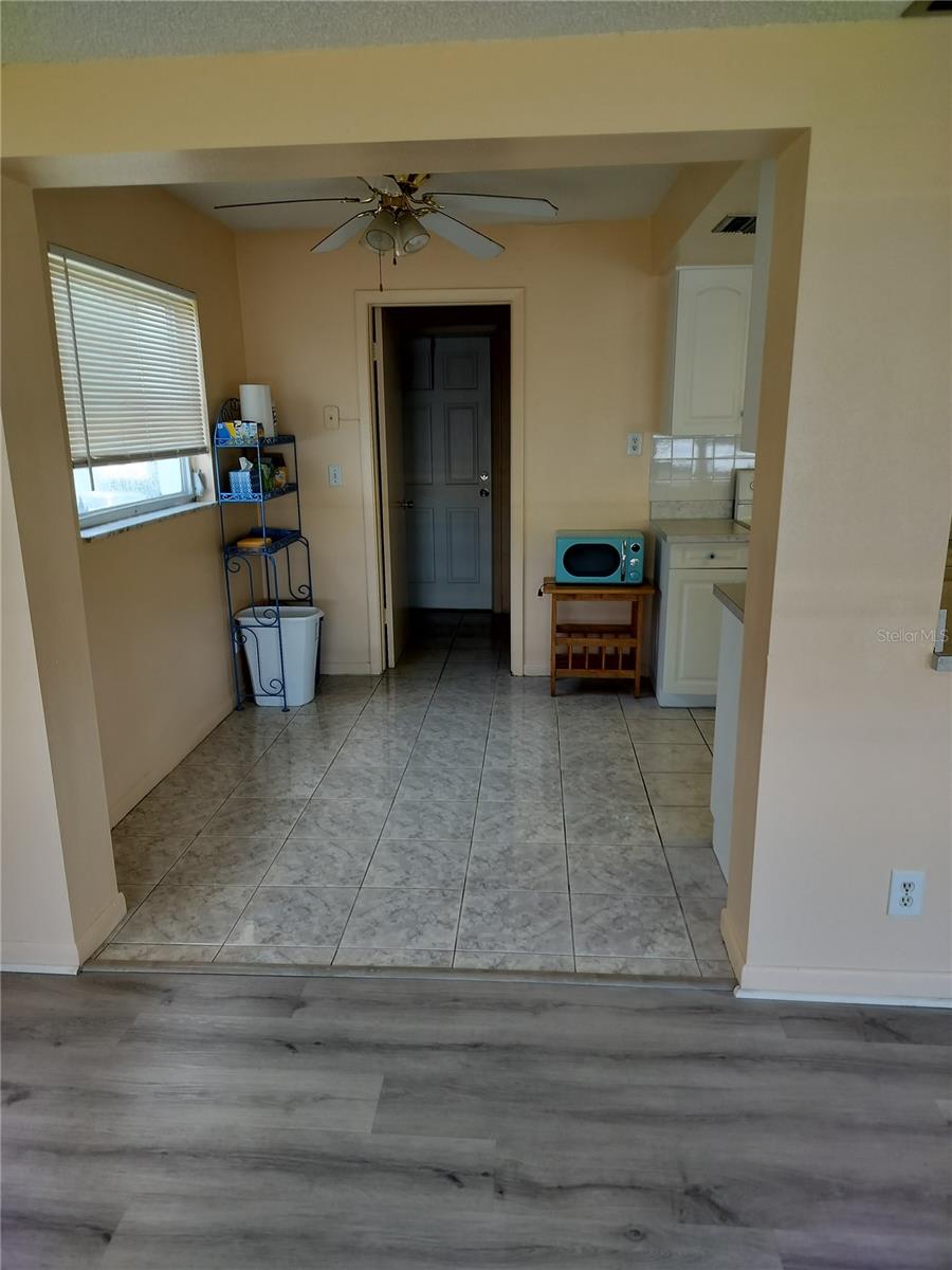 MAINLANDS OF TAMARAC BY THE GULF UNIT 1-A CONDO - Residential Lease