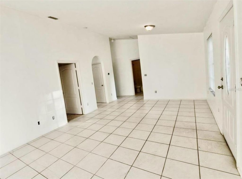 Photo of 6727 Magnolia Pointe Circle, Orlando, FL 32810 (MLS # O6371491)