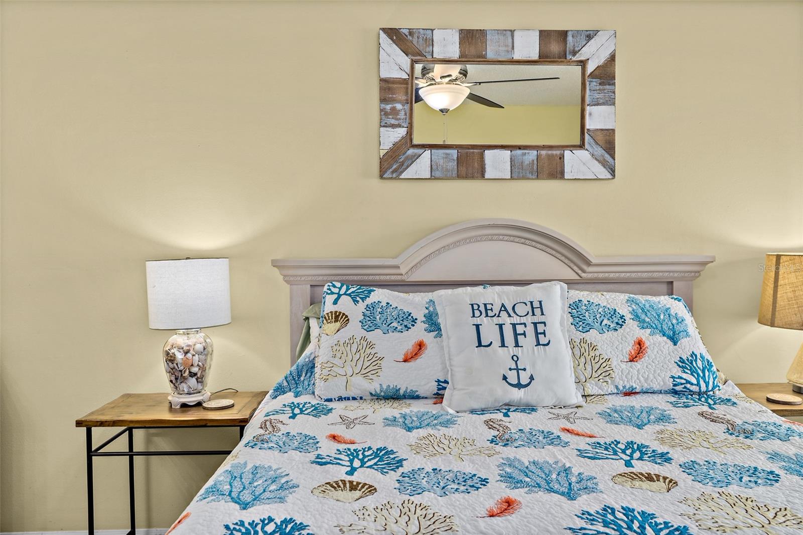 ROYAL MANSION CONDOS - Residential