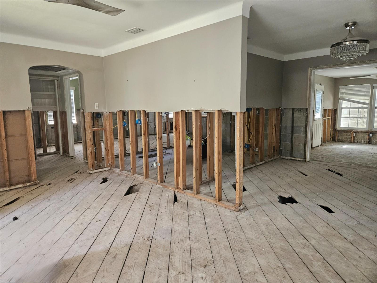 SNELL ISLE BRIGHTWATERS SEC 2 - Residential