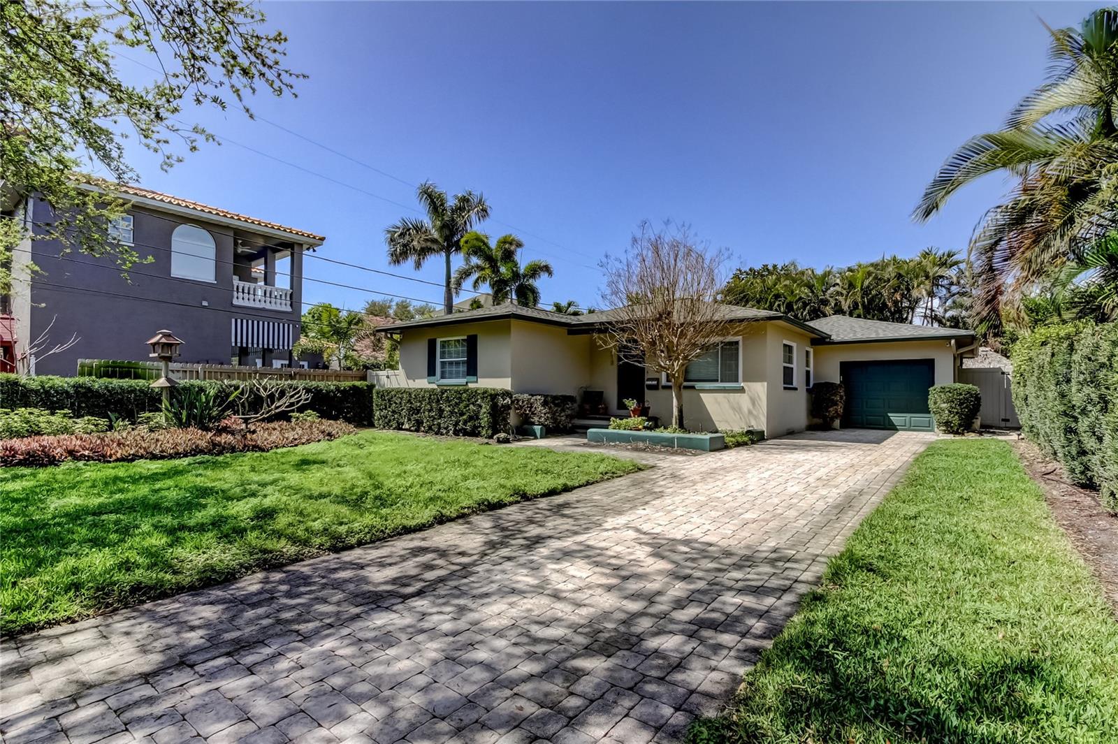 SNELL ISLE BRIGHTWATERS SEC 2 - Residential