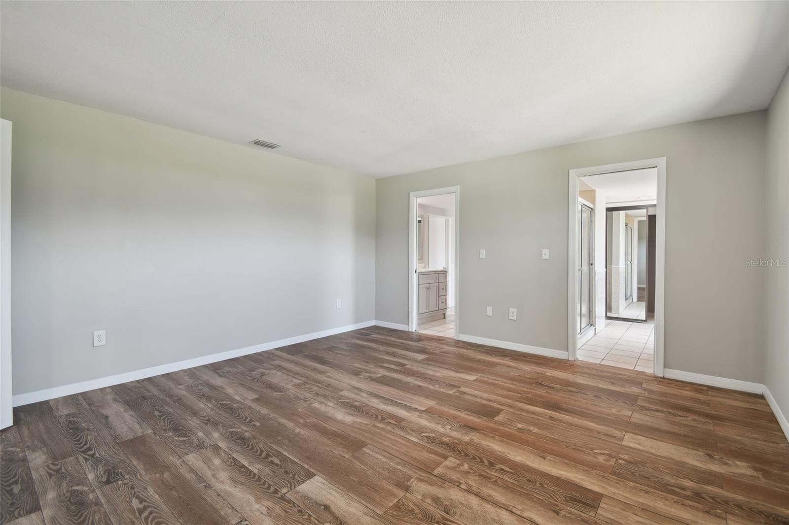 ROLLING OAKS ESTATES - Residential