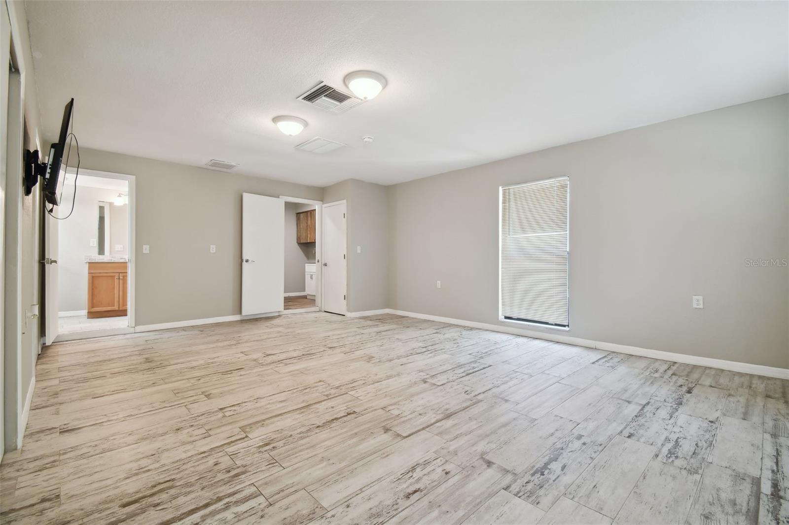 ROLLING OAKS ESTATES - Residential