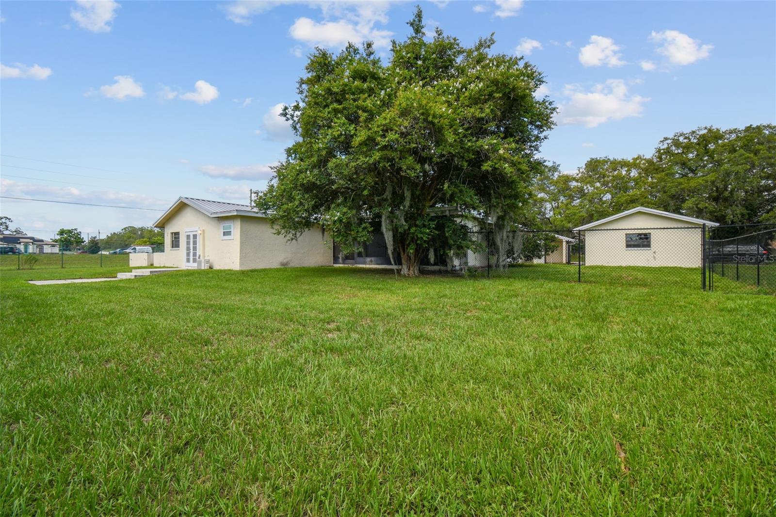 ROLLING OAKS ESTATES - Residential