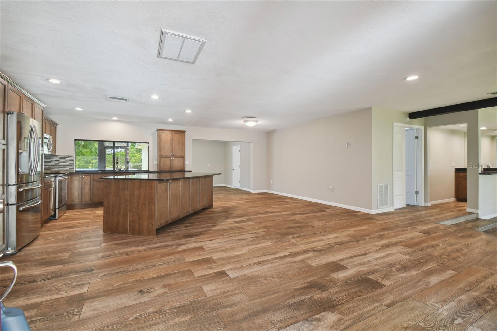 ROLLING OAKS ESTATES - Residential