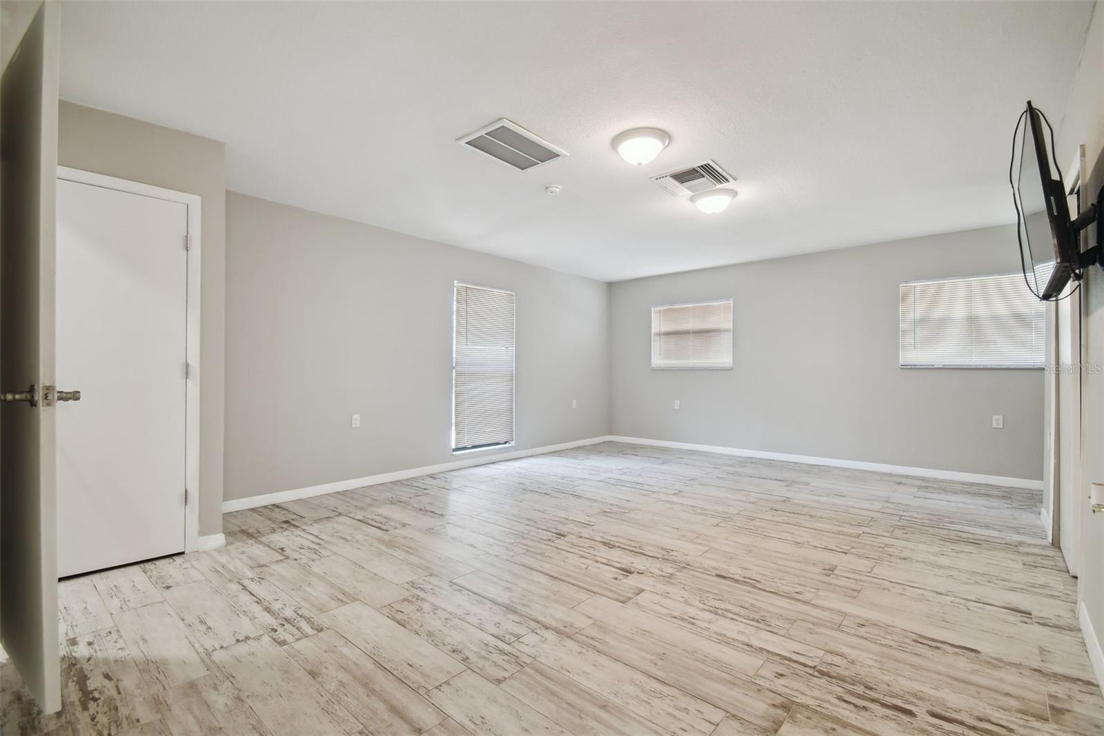 ROLLING OAKS ESTATES - Residential