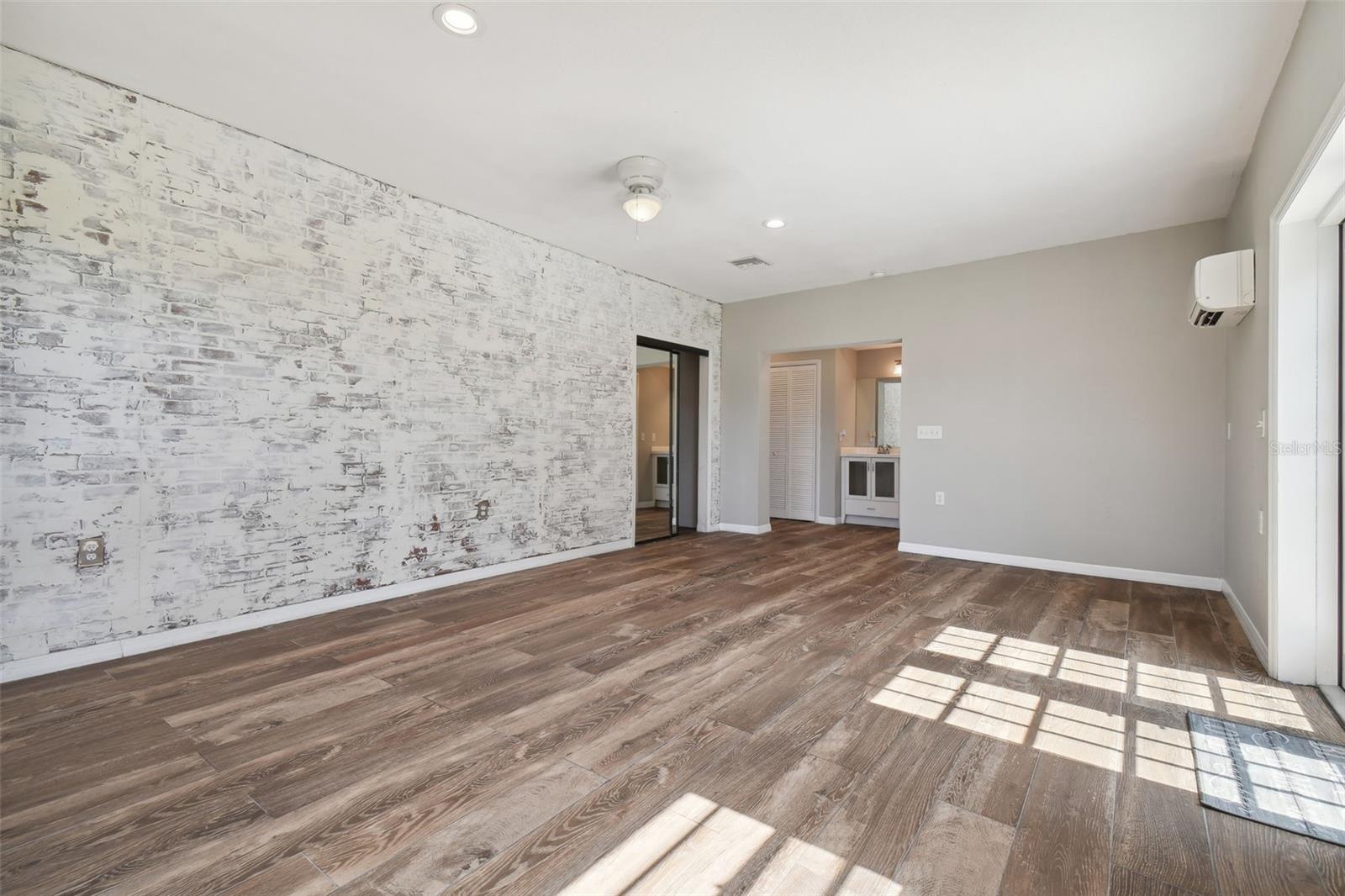 ROLLING OAKS ESTATES - Residential