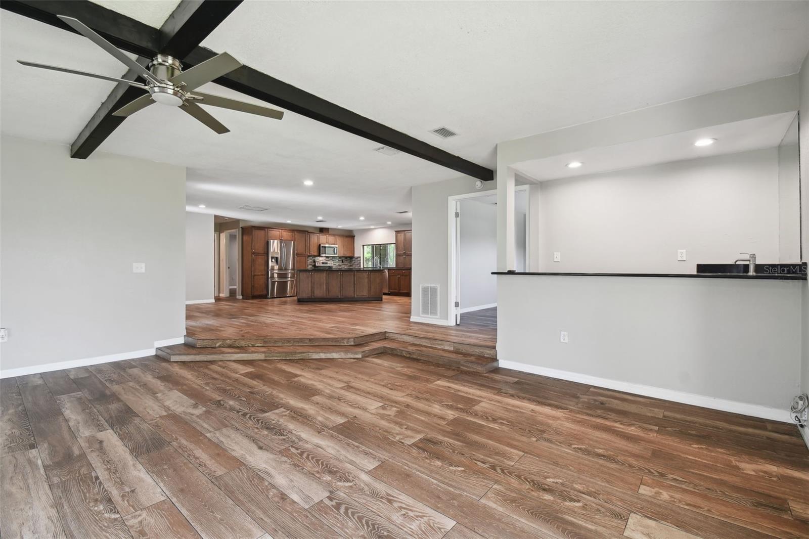 ROLLING OAKS ESTATES - Residential