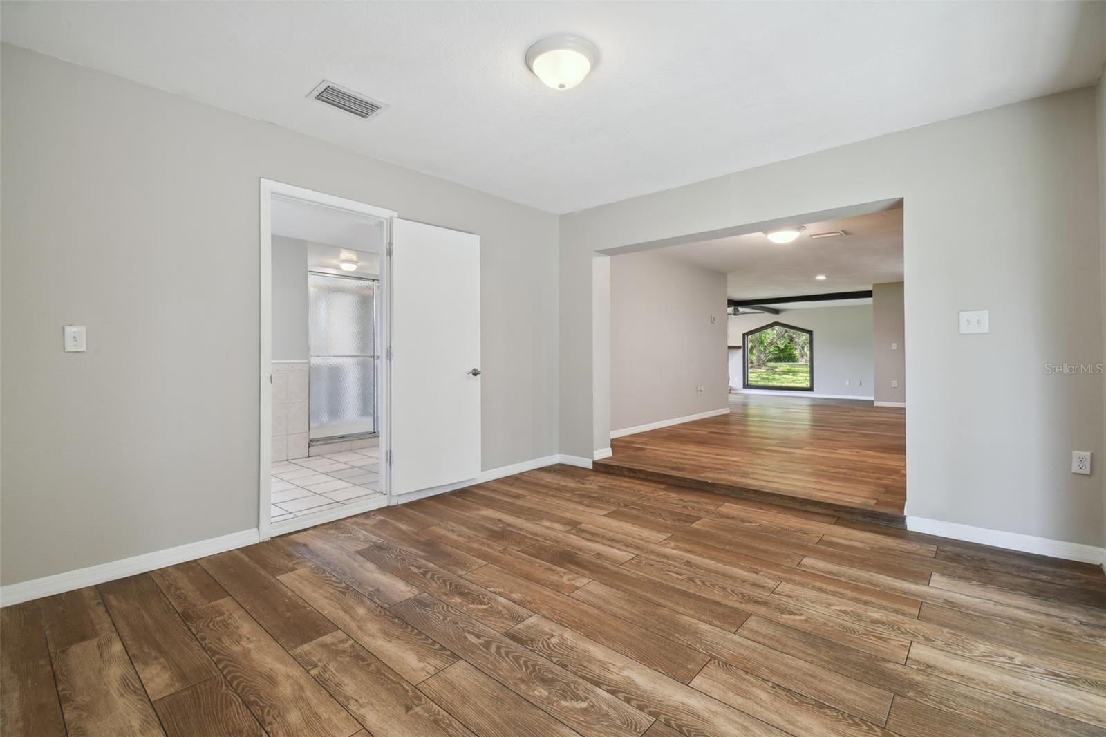 ROLLING OAKS ESTATES - Residential