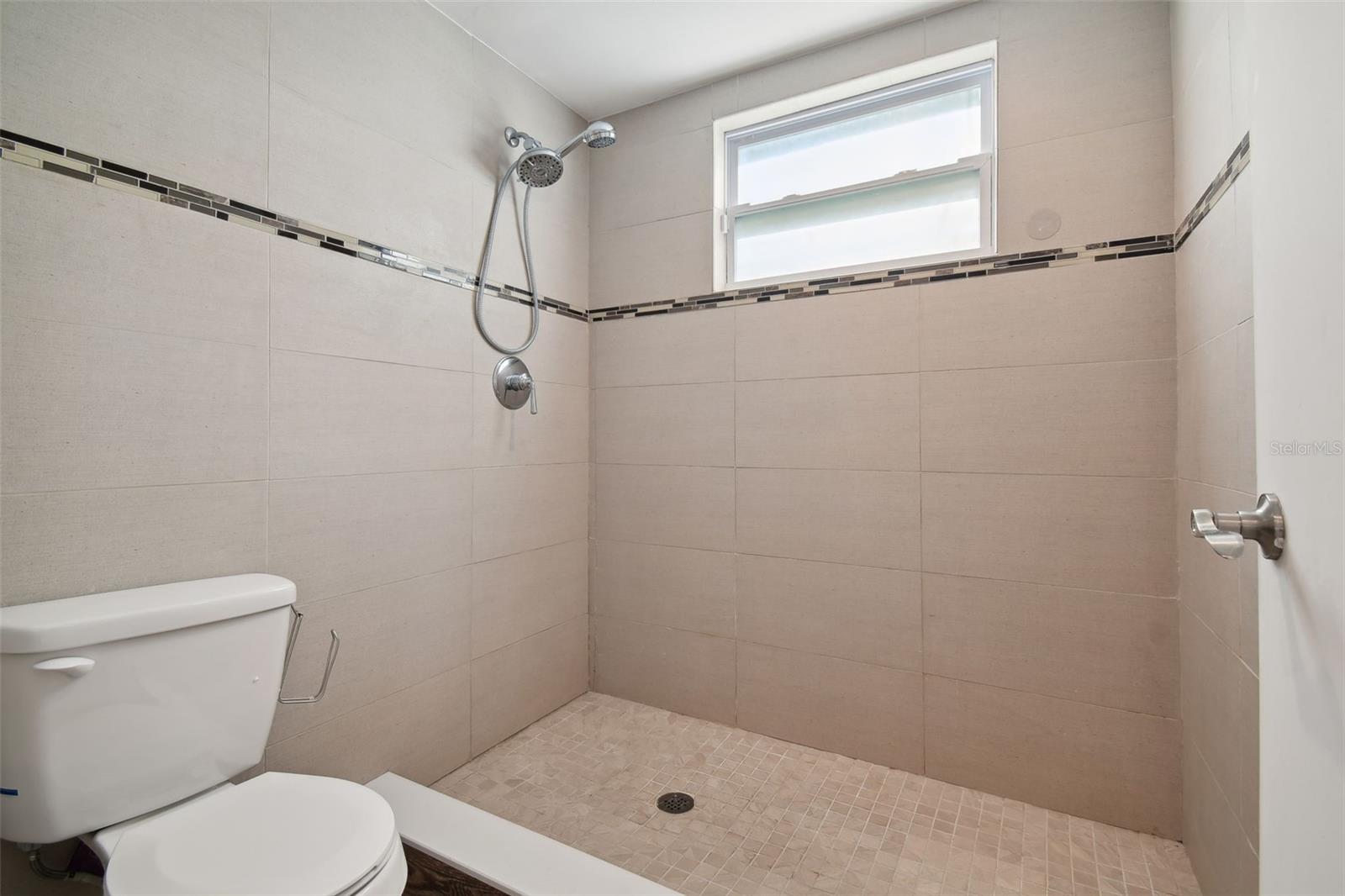 ROLLING OAKS ESTATES - Residential