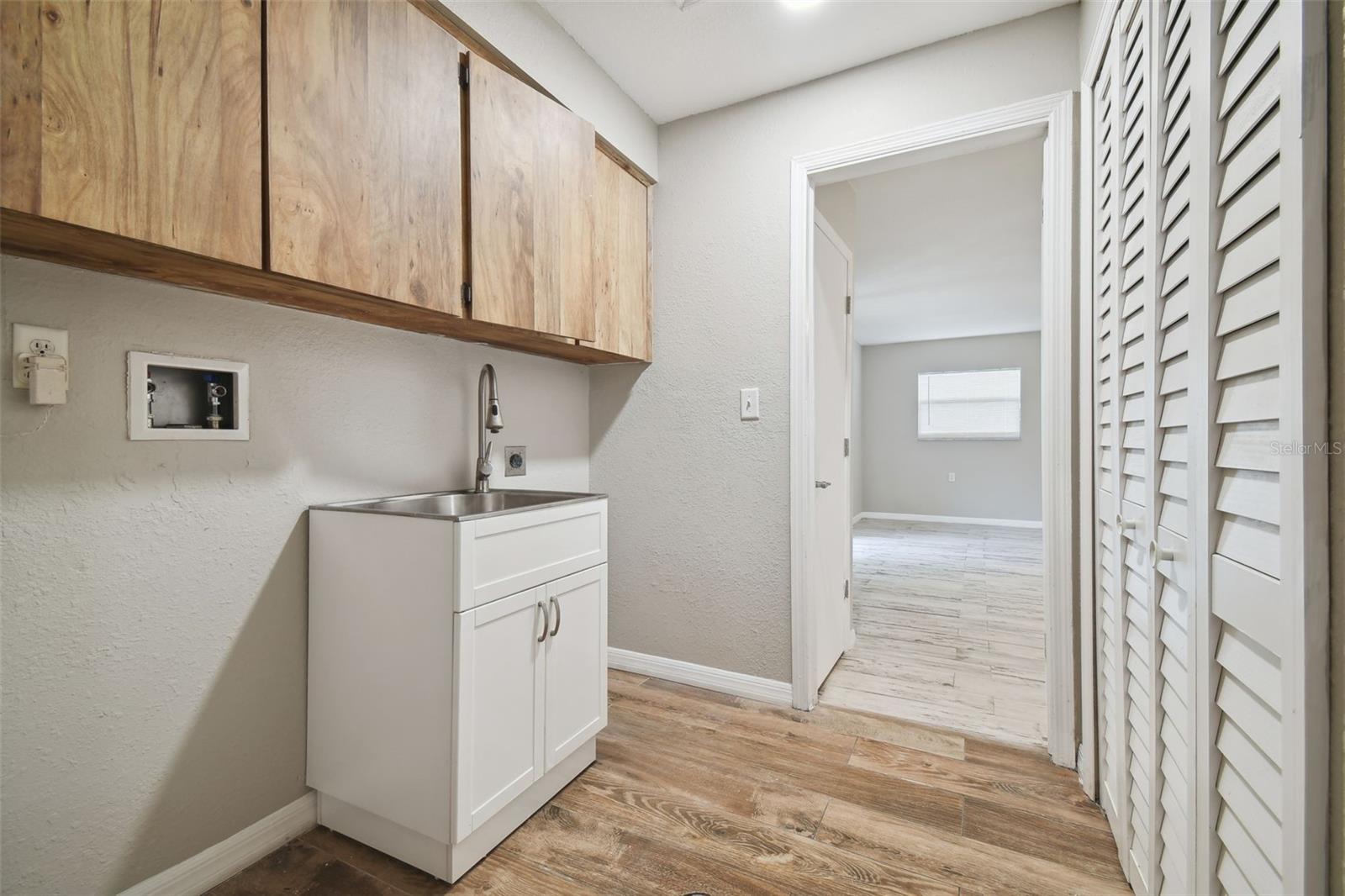 ROLLING OAKS ESTATES - Residential