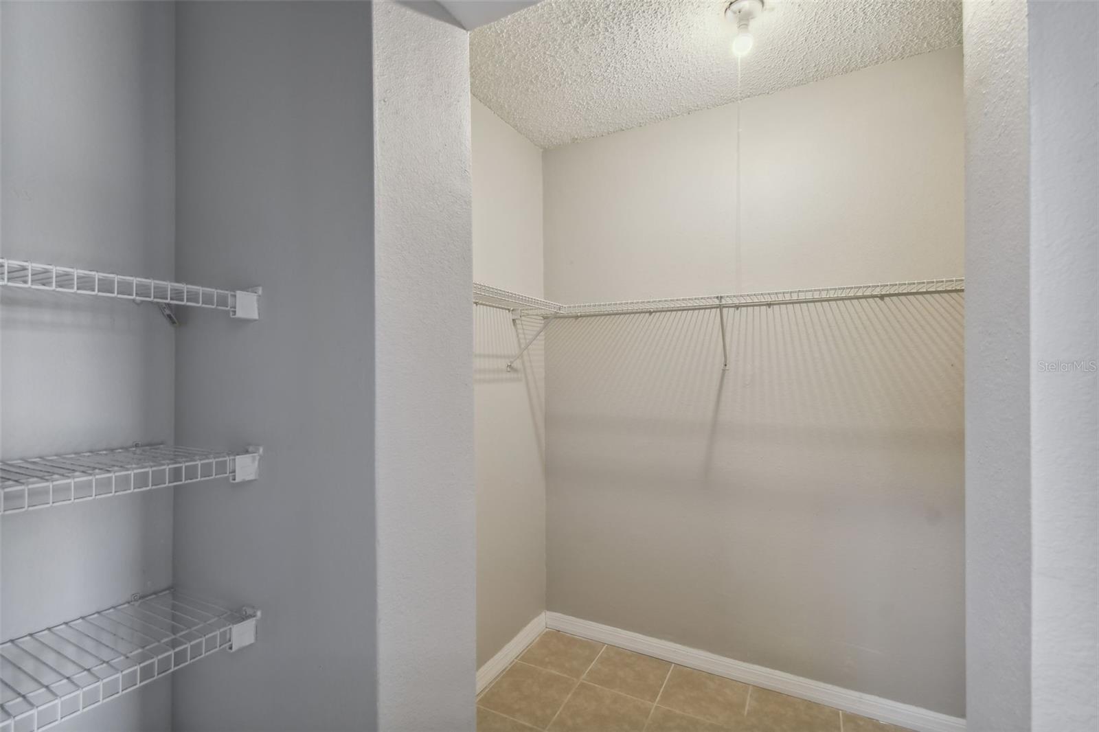 ROLLING OAKS ESTATES - Residential