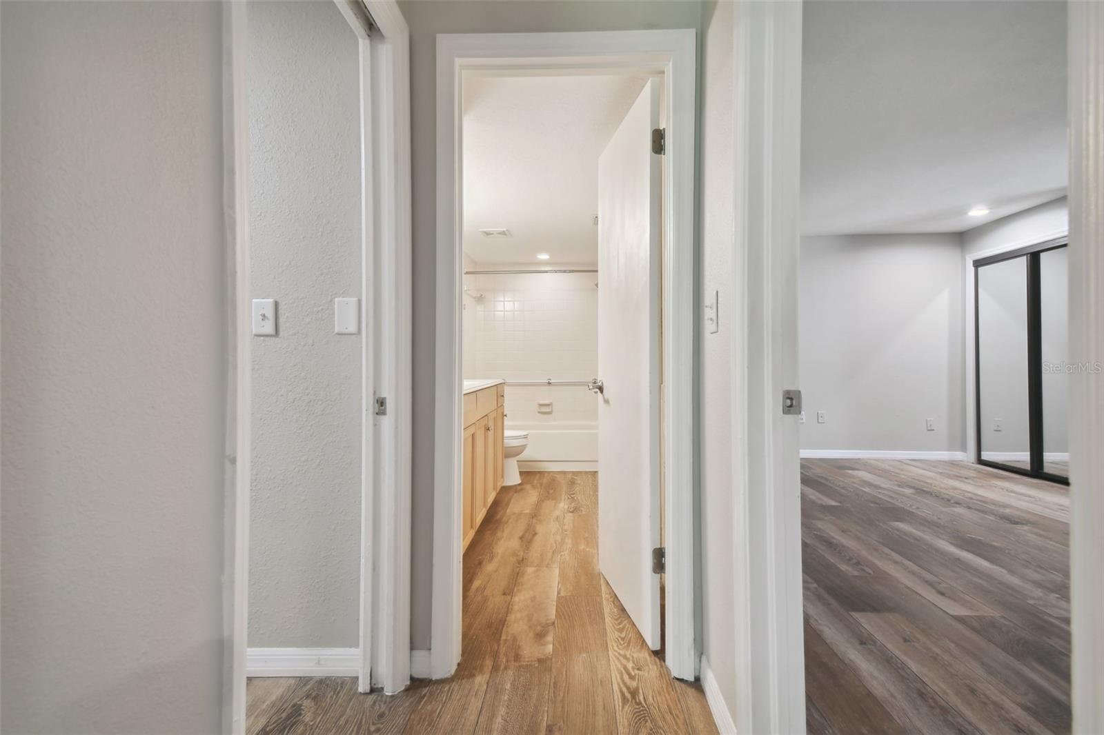 ROLLING OAKS ESTATES - Residential