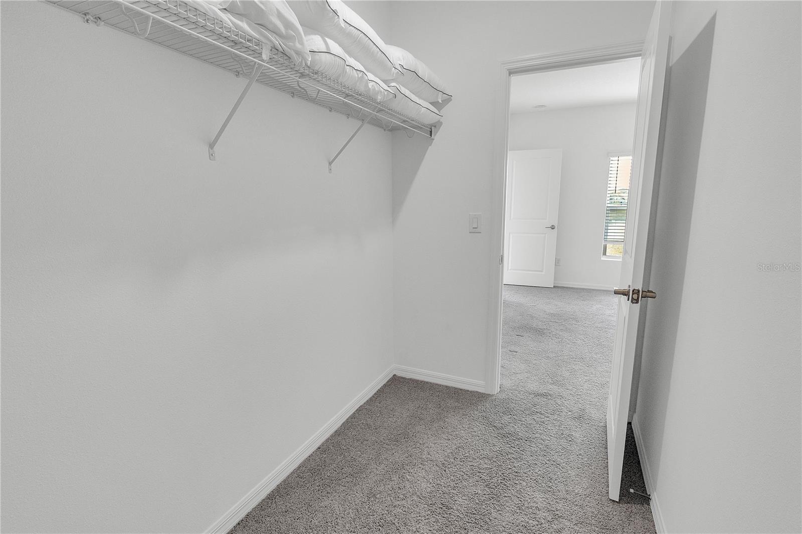 EAVES BEND @ ARTISAN LAKES - Residential Lease