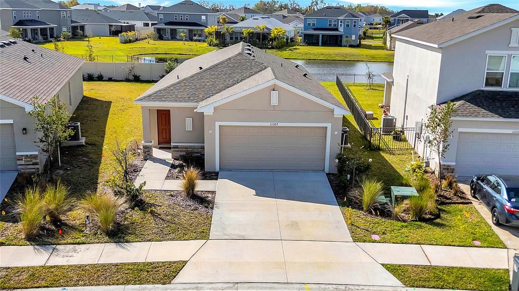 Photo of 11207 Fieldstone Drive, Palmetto, FL 34221 (MLS # TB8483300)