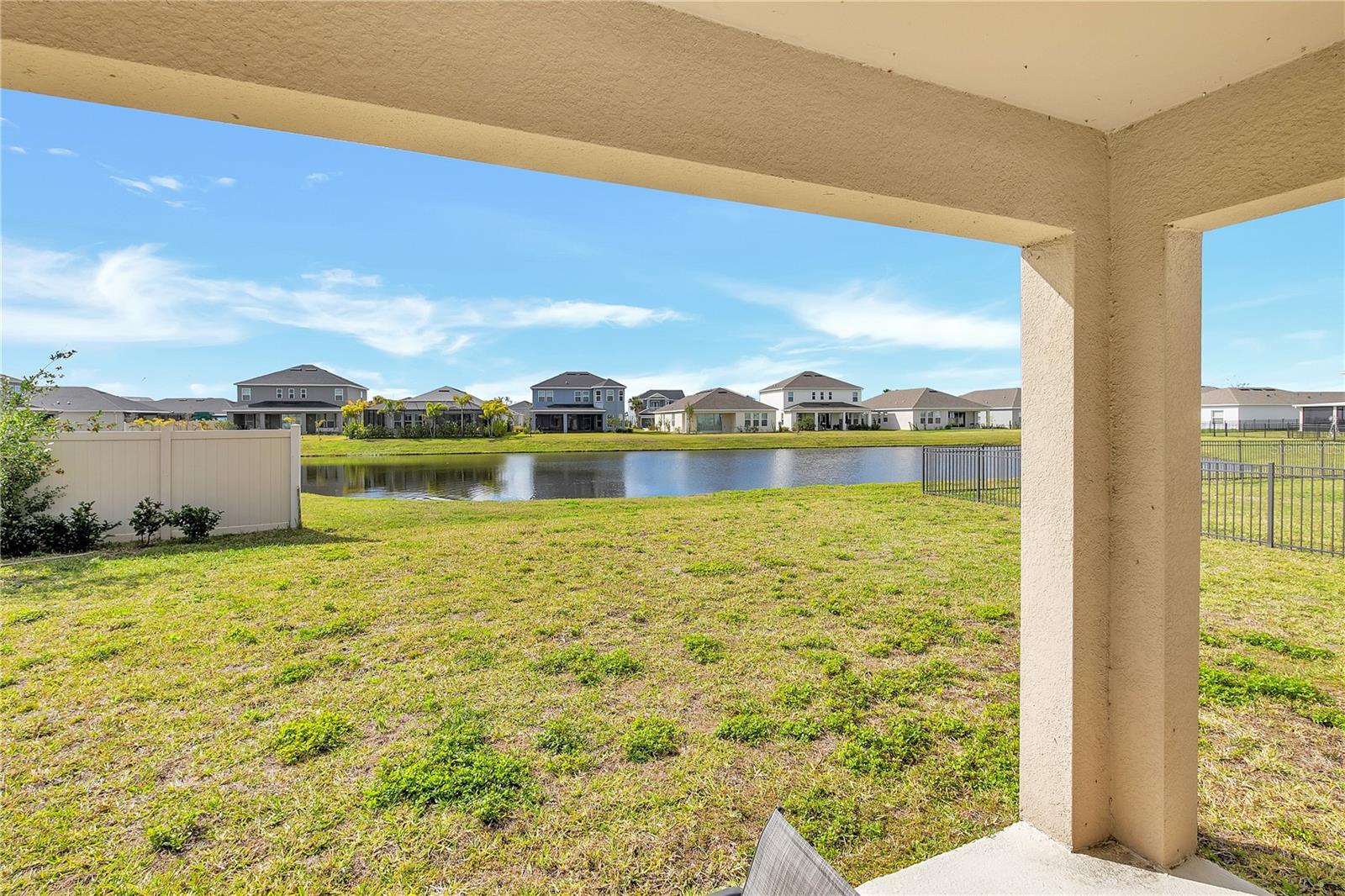 EAVES BEND @ ARTISAN LAKES - Residential Lease