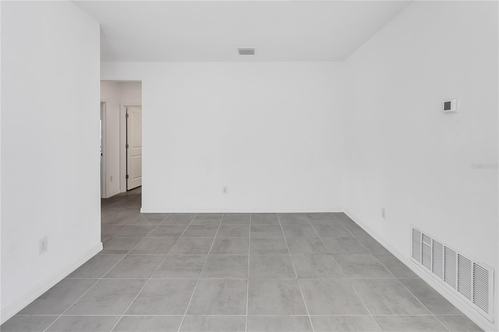 EAVES BEND @ ARTISAN LAKES - Residential Lease