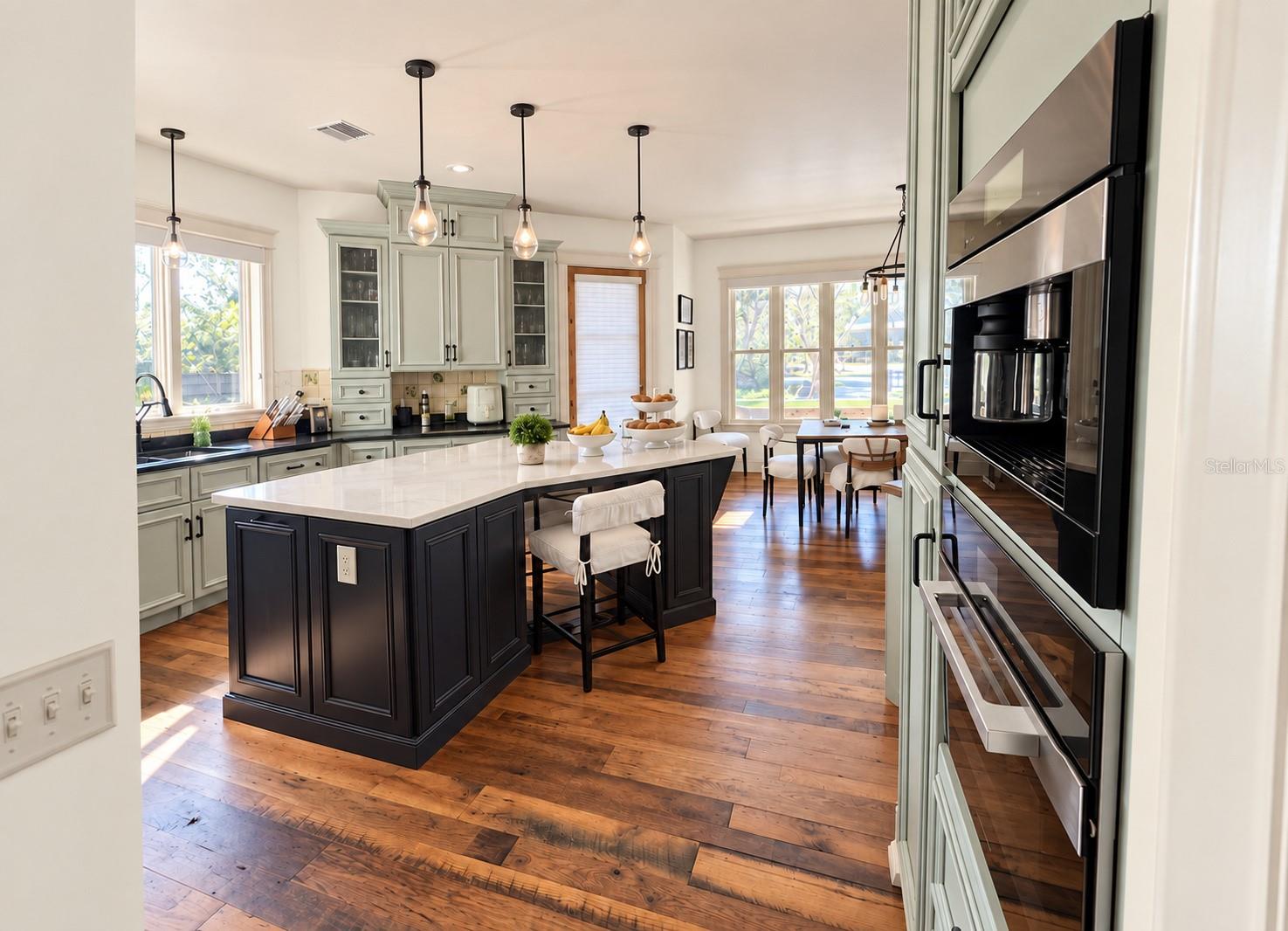 5903 RIVER FOREST CIRCLE