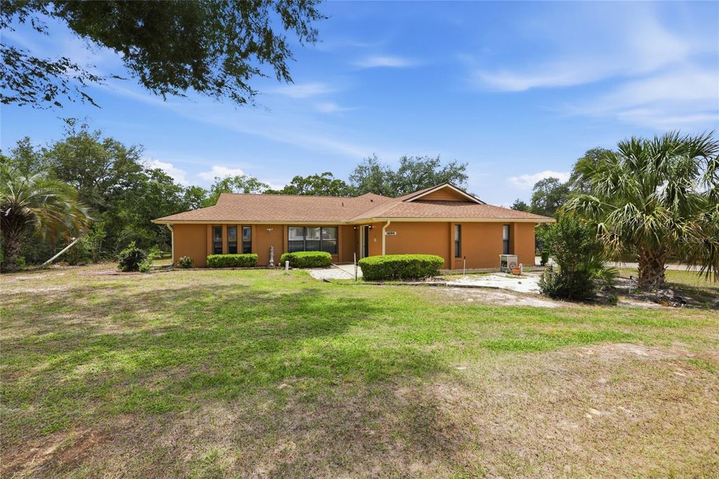 Photo of 16104 SW 48th Circle, Ocala, FL 34473 (MLS # GC539931)